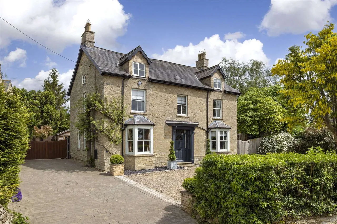 5 bed house for sale — High Street, Weston, Towcester, Northamptonshire, NN12 8PU