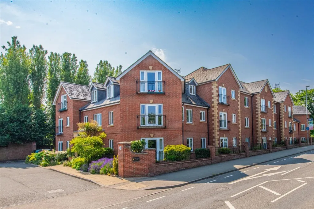 1 bed flat for sale, Leicester Road, Market Harborough