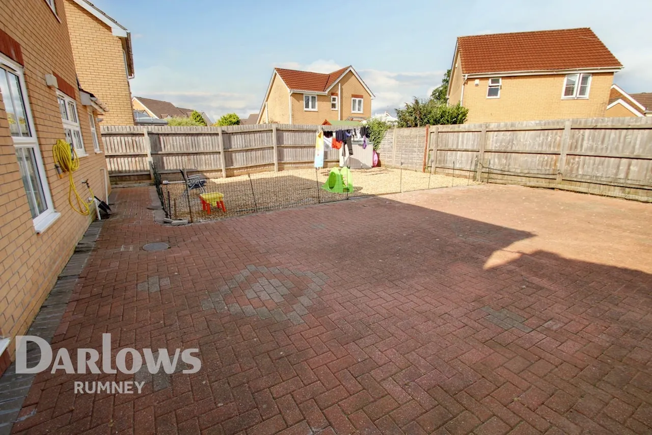 Hastings Crescent, Cardiff, photo 26