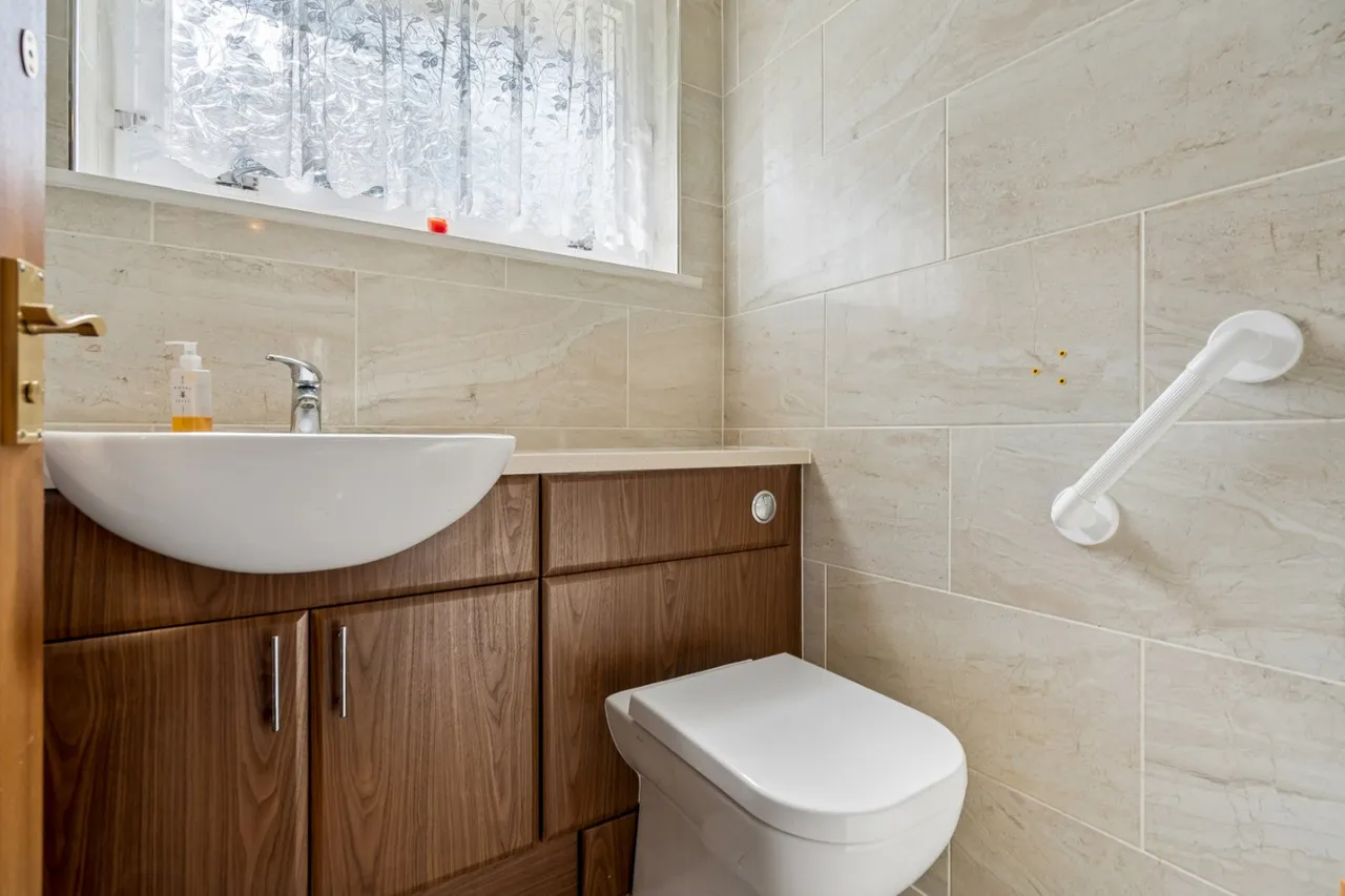 Braehead, Alloa, FK10, photo 11