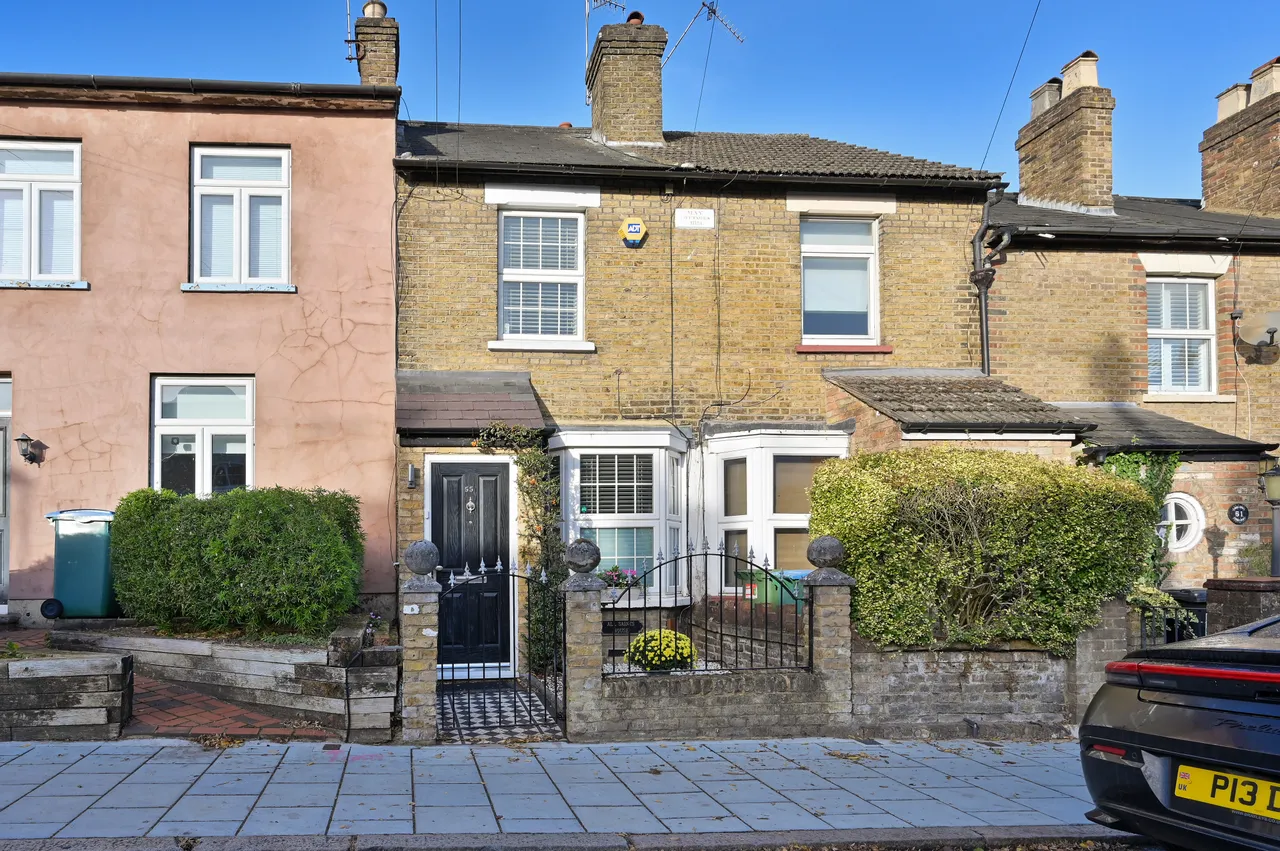 2 bed house for sale, Watford, WD19