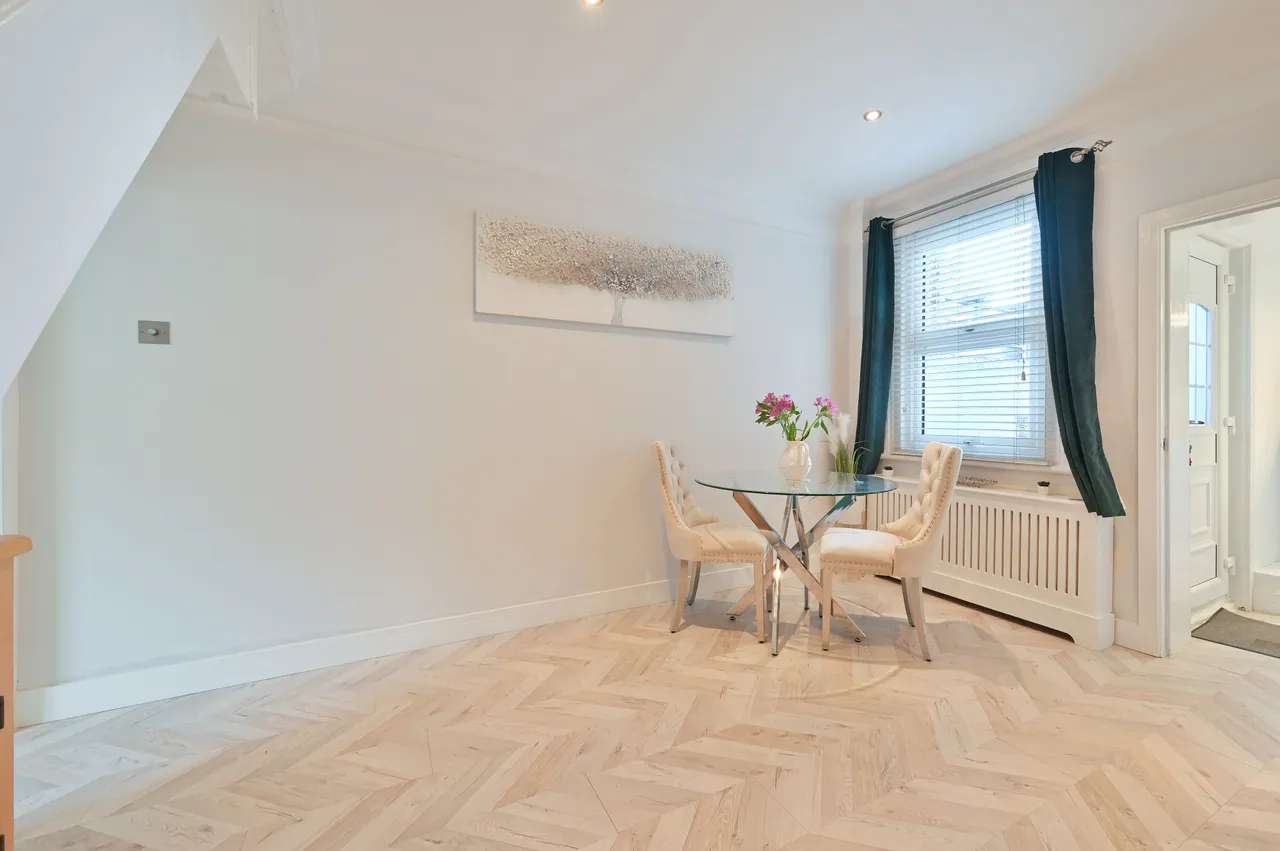 Watford, WD19, photo 12