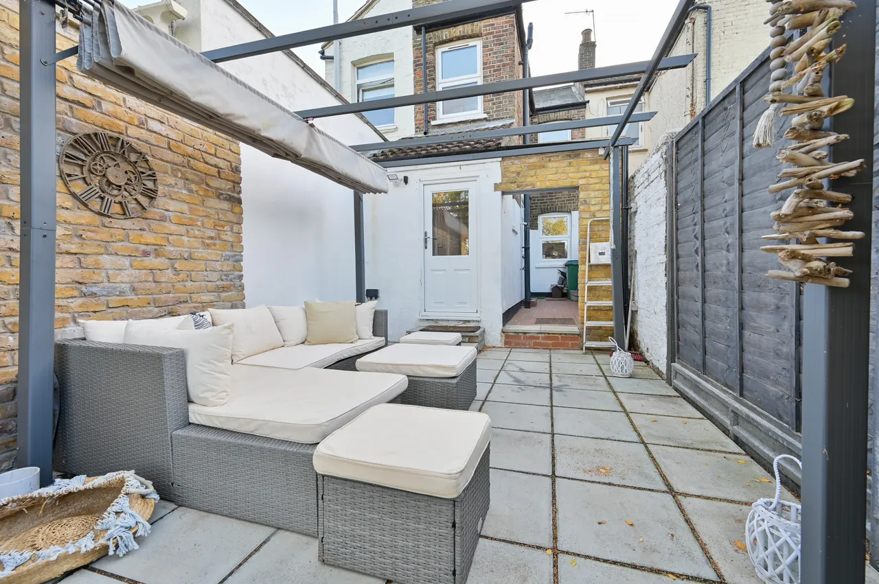 Watford, WD19, photo 17