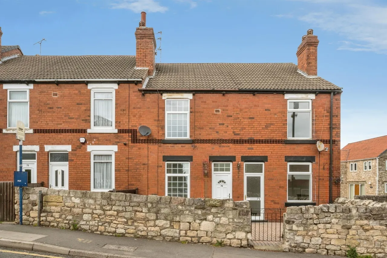 2 bed house for sale, Church Street, Conisbrough, DN12