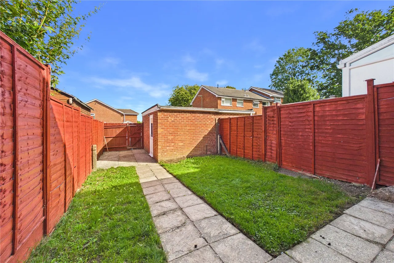Elgar Close, Basingstoke, RG22, photo 3