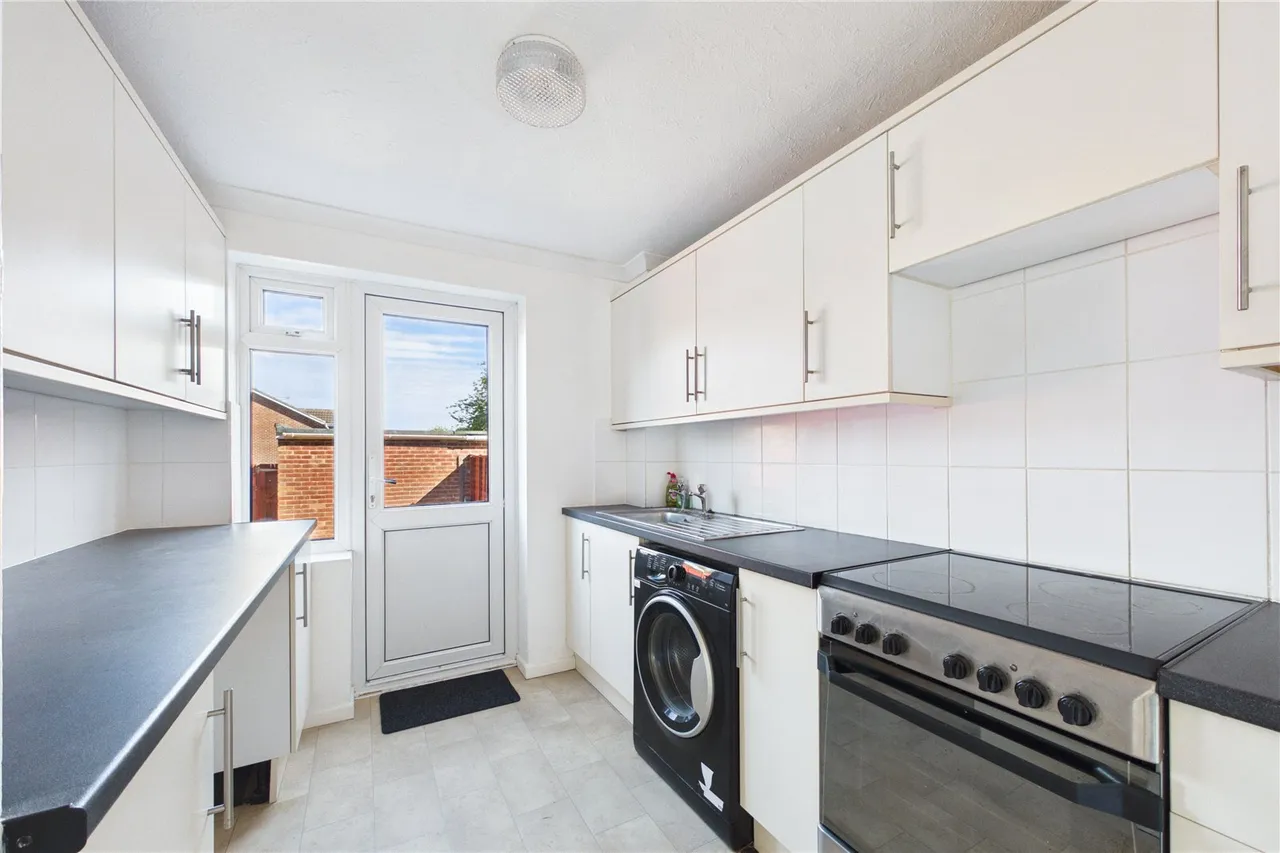Elgar Close, Basingstoke, RG22, photo 6