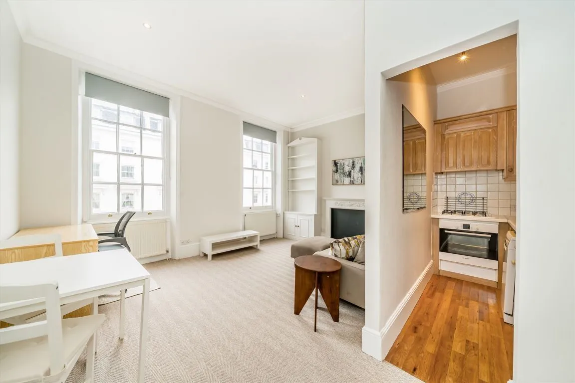 Gloucester Street, London, SW1V, photo 3