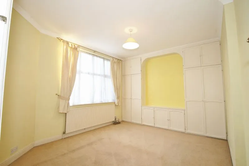 Pinner Road, Northwood, photo 5