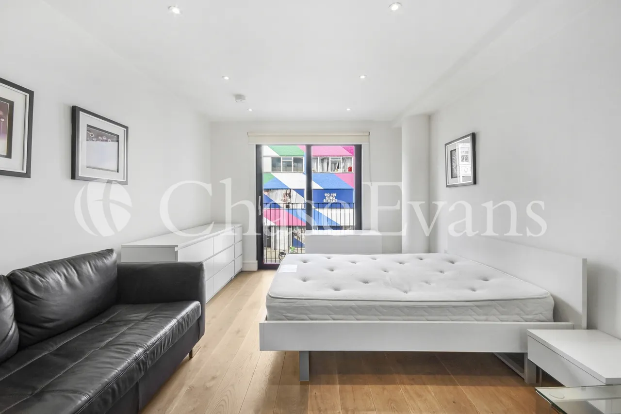 Westworth House, Down Place, Hammersmith, London, W6, photo 4