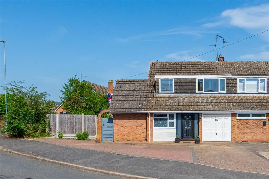 Shire Road, Corby, photo 2