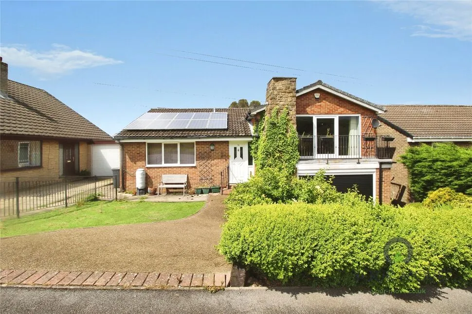 3 bed house for sale — Townend Lane, Deepcar, Sheffield, S36