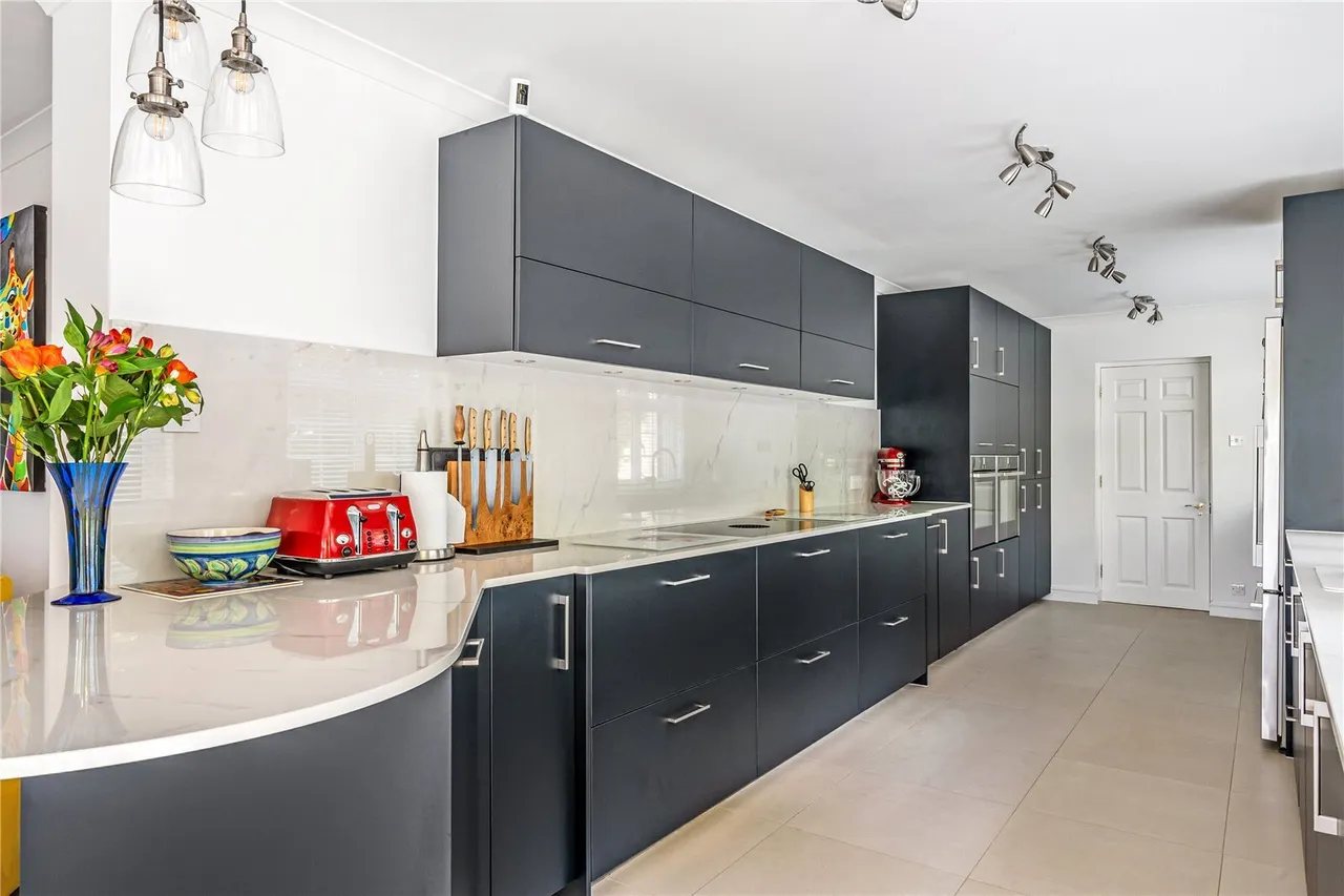 Slines Oak Road, Woldingham, CR3, photo 4