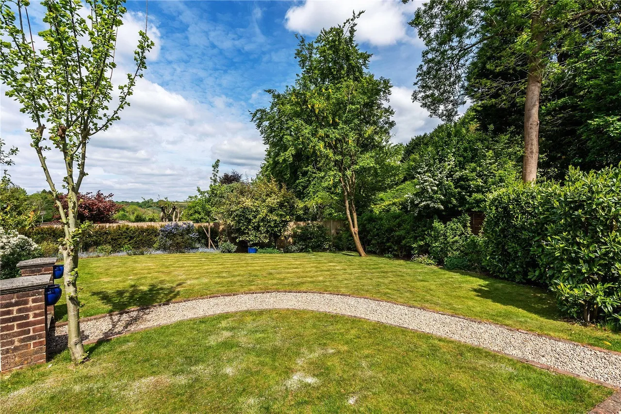 Slines Oak Road, Woldingham, CR3, photo 19