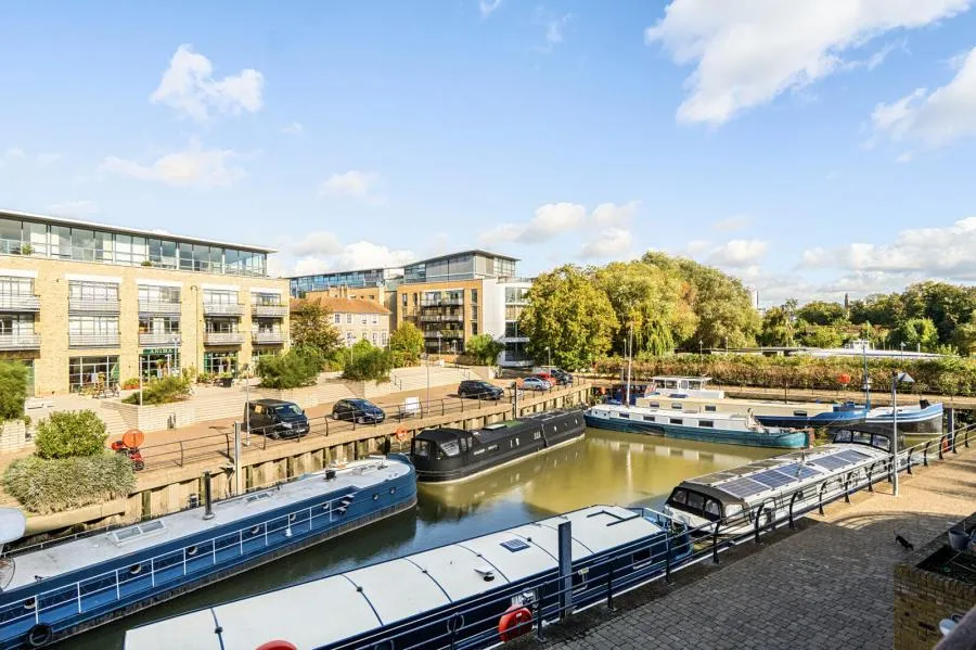 Point Wharf Lane, Brentford, TW8, photo 5
