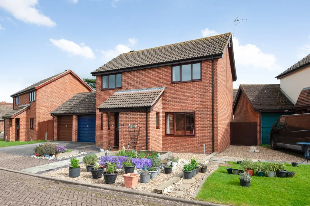 Amos Close, Beltinge, photo 10