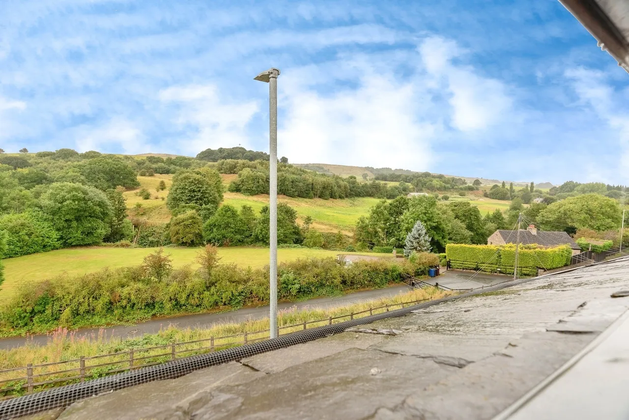 Burnley Road, Cliviger, Burnley, Lancashire, BB10, photo 17