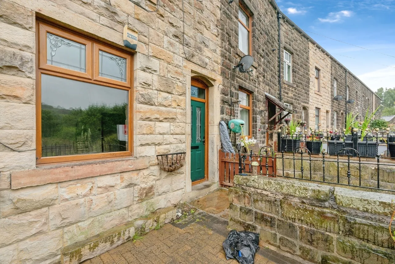 3 bed house for sale — Burnley Road, Cliviger, Burnley, Lancashire, BB10