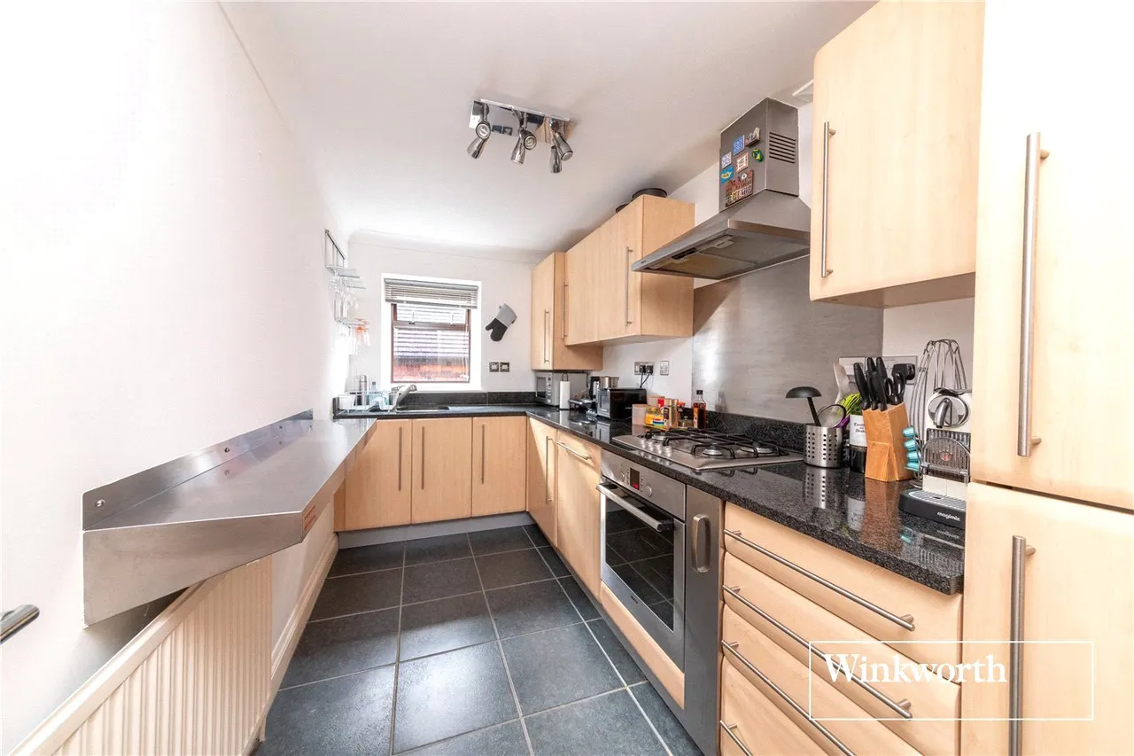 Laxmi Court, 52 Dollis Avenue, Finchley, London, N3, photo 3