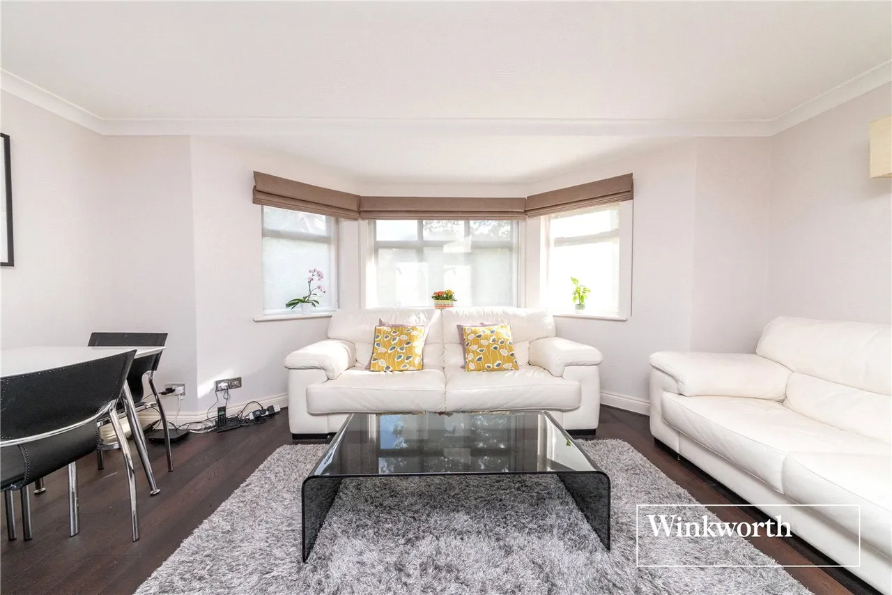 Laxmi Court, 52 Dollis Avenue, Finchley, London, N3, photo 4