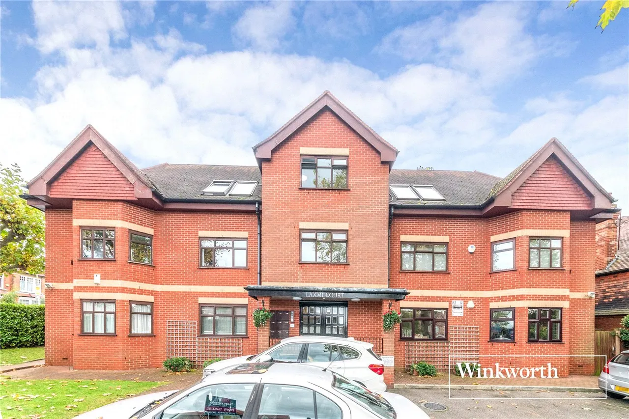2 bed flat to rent — Laxmi Court, 52 Dollis Avenue, Finchley, London, N3