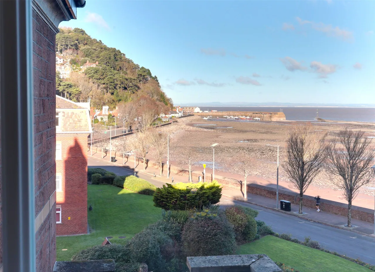 Metropole Court, Minehead, TA24, photo 6