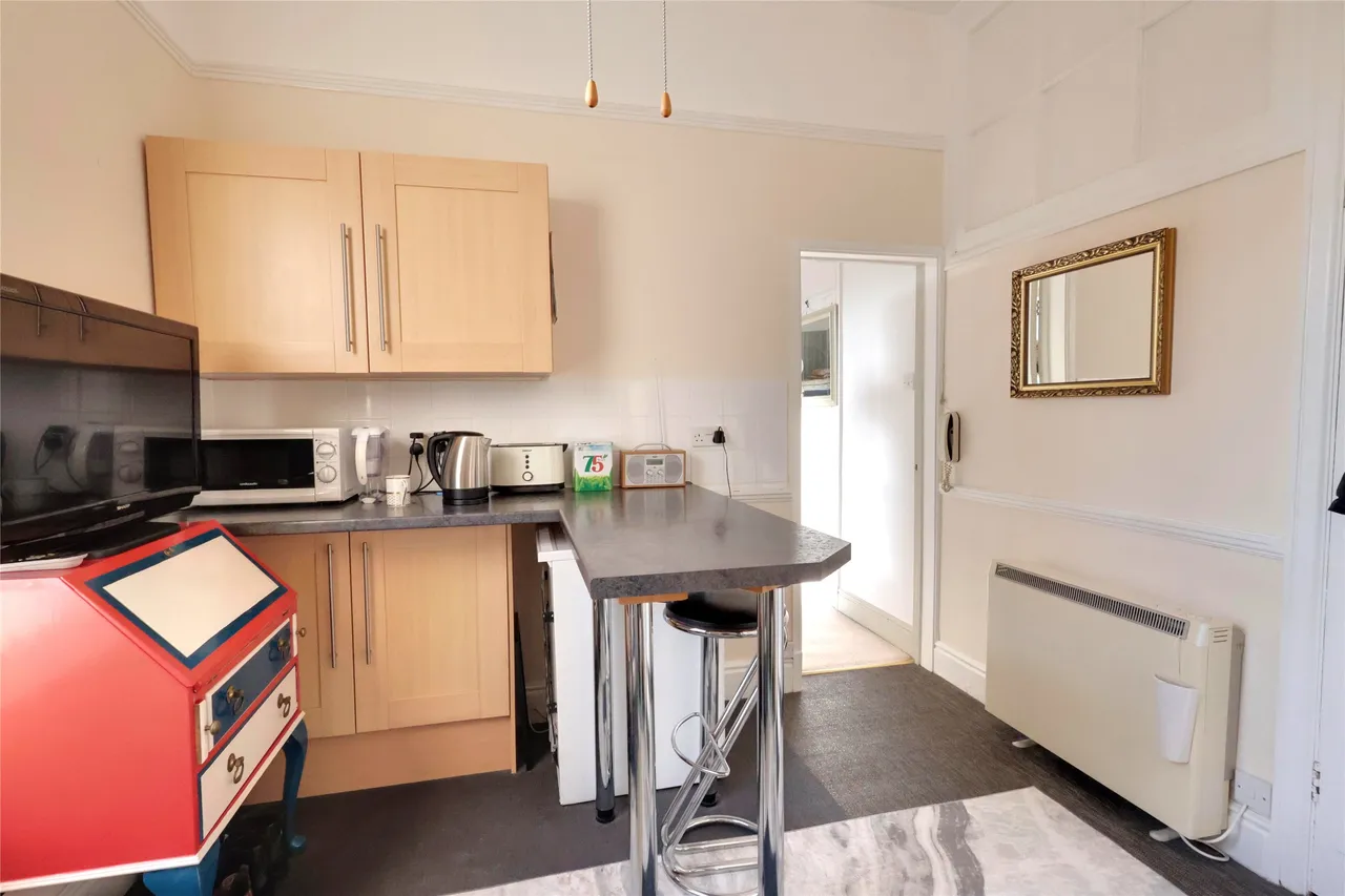 Metropole Court, Minehead, TA24, photo 8
