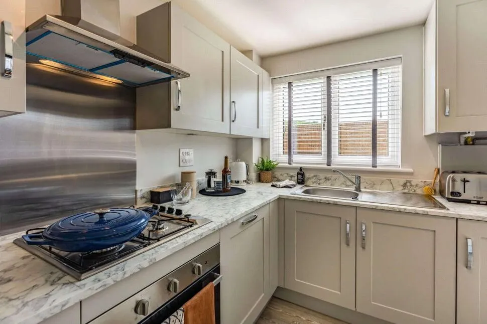 Herald Road, Edenthorpe, DN3, photo 3