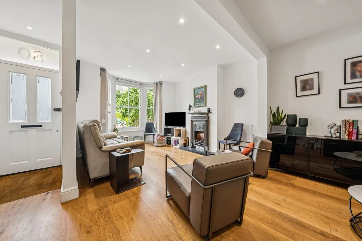 Duke Road, W4, photo 2