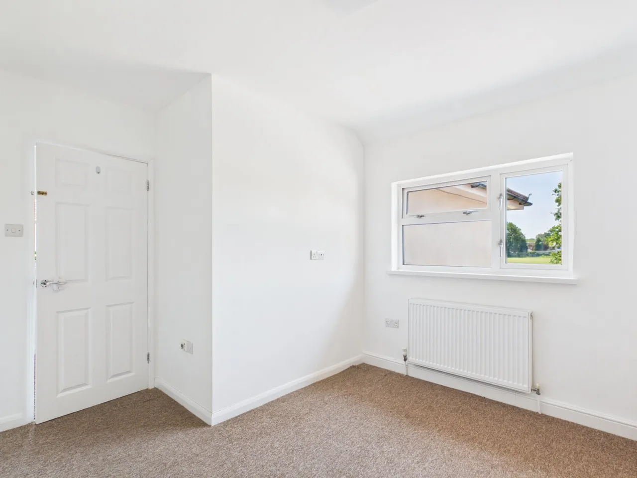 Staines-upon-Thames, Surrey, photo 15