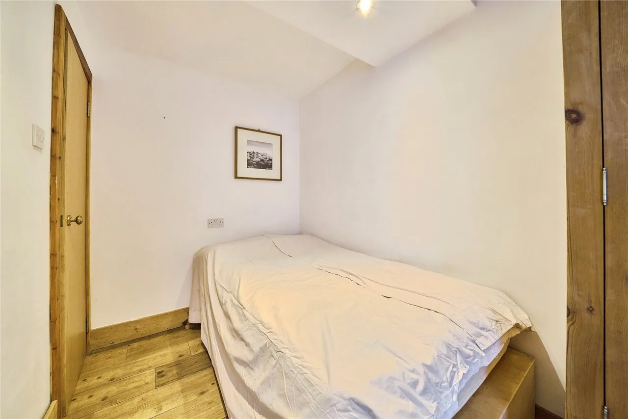 Manbey Grove, London, E15, photo 24