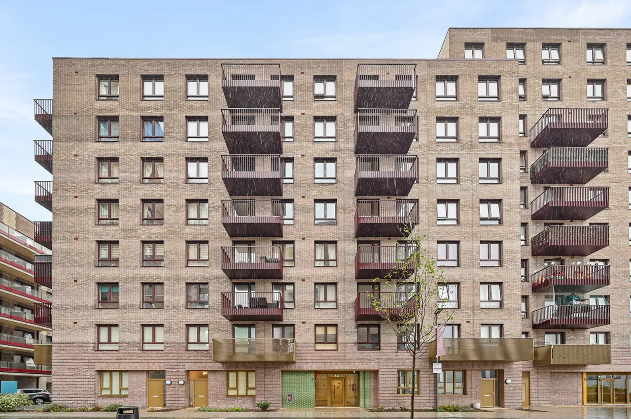 2 bed flat for sale, Eastman Road, Harrow, HA1