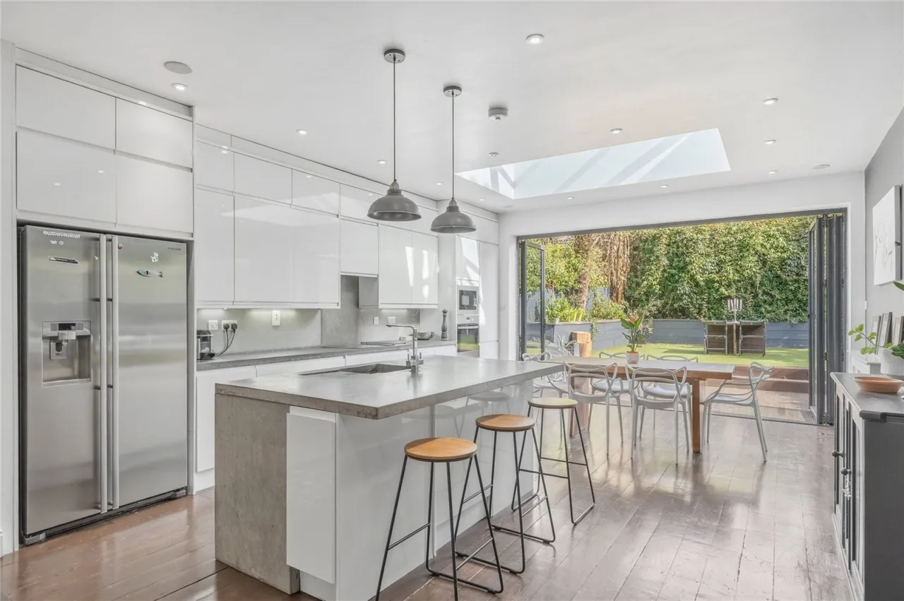 Edencourt Road, Furzedown, photo 14