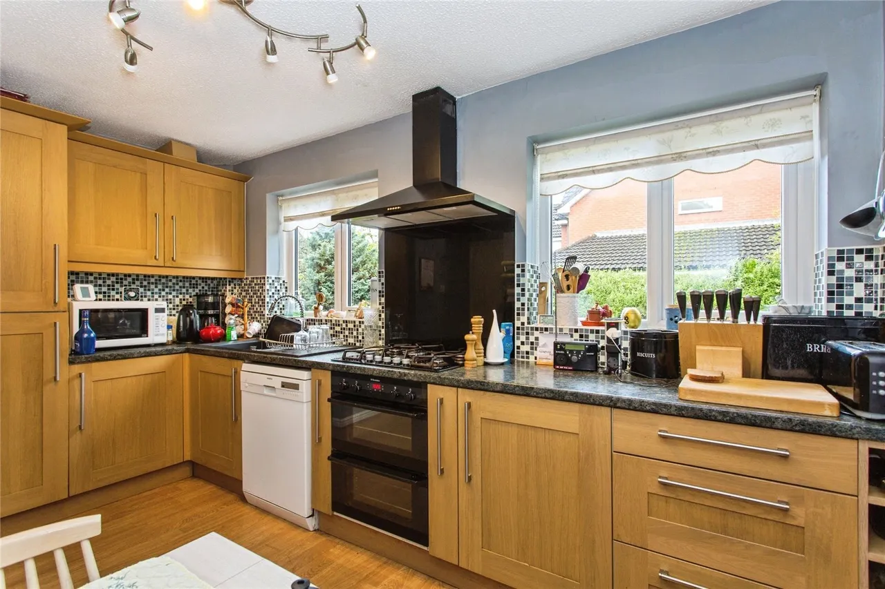 Pendle Hill Close, Grimsargh, PR2, photo 2