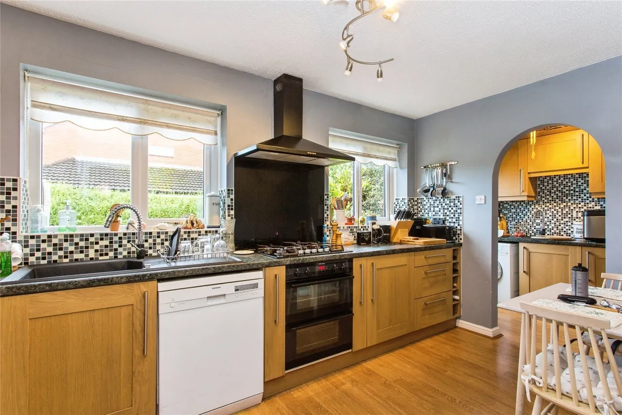 Pendle Hill Close, Grimsargh, PR2, photo 3
