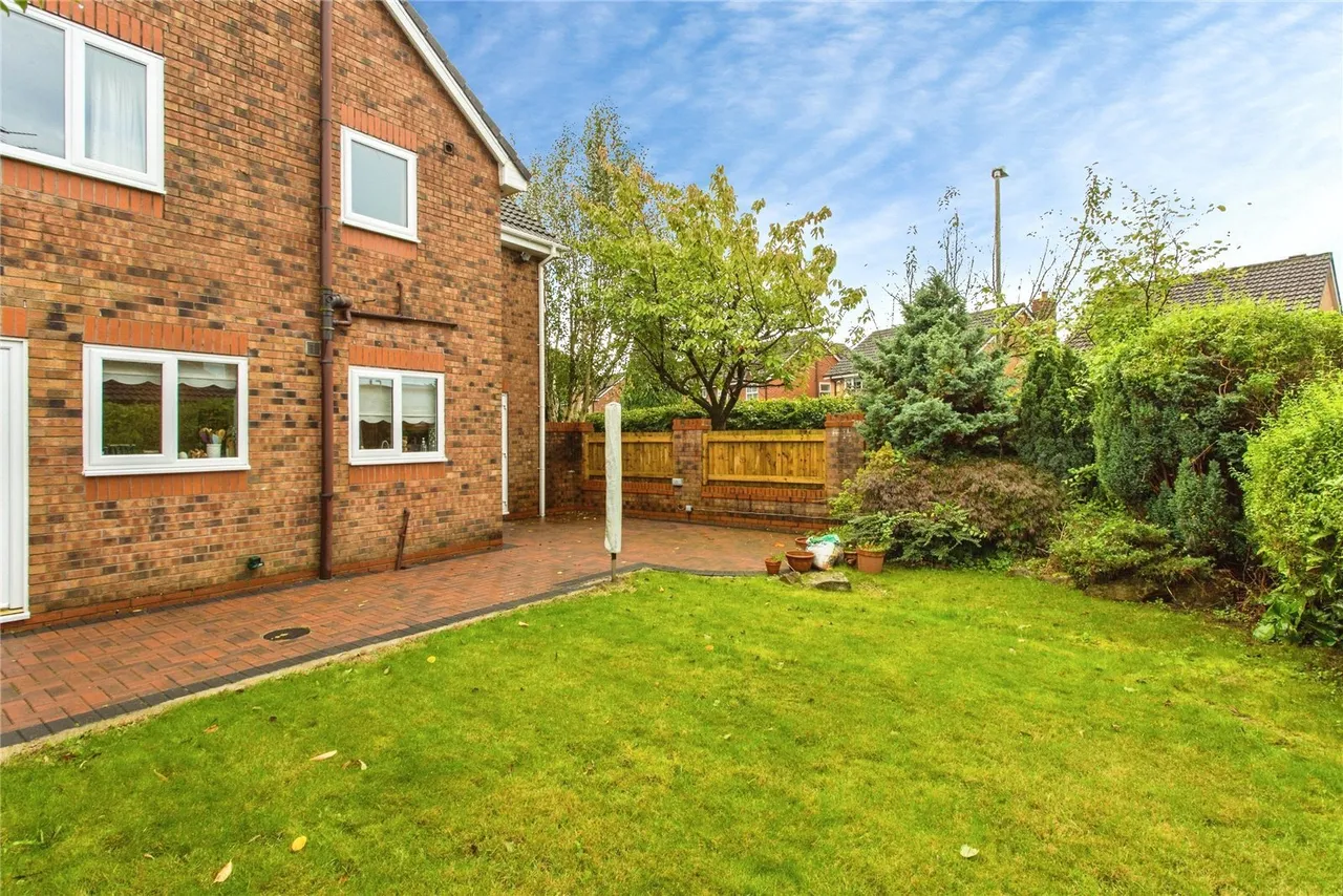 Pendle Hill Close, Grimsargh, PR2, photo 21