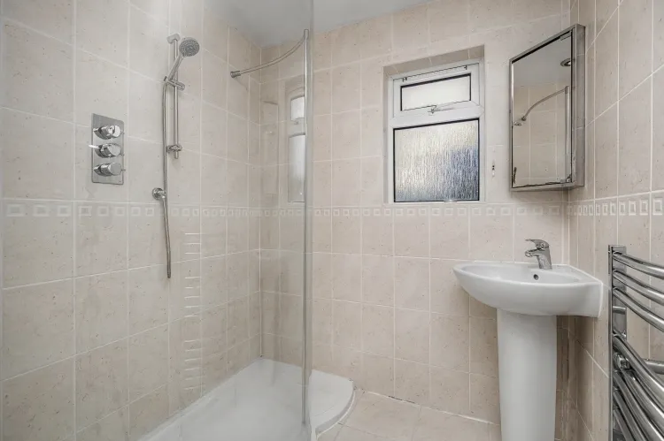 Eastleach, GL7, photo 9