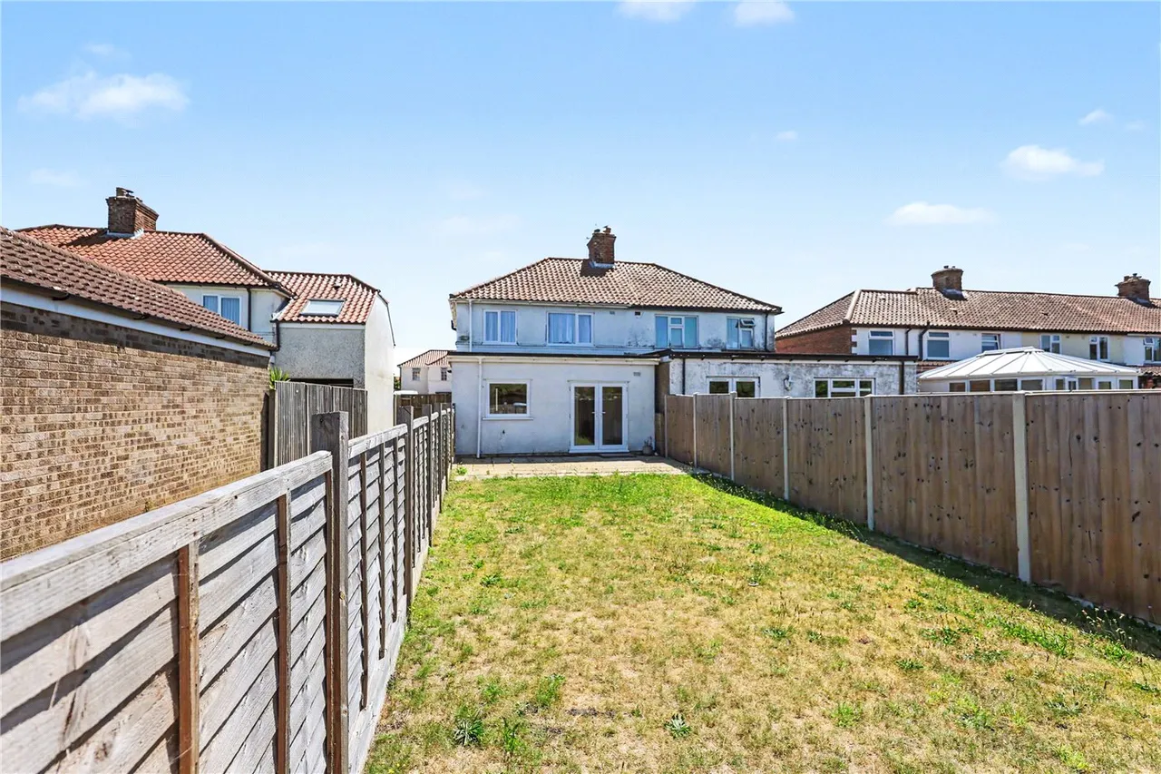 3 bed house for sale — Harlington Avenue, Hellesdon, Norwich, Norfolk, NR6