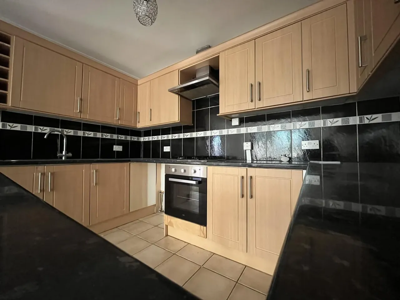 Whitton Road, Twickenham, photo 10