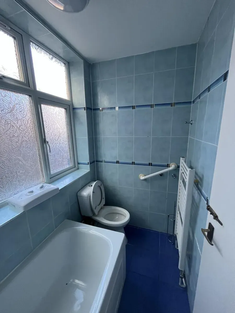 Whitton Road, Twickenham, photo 7