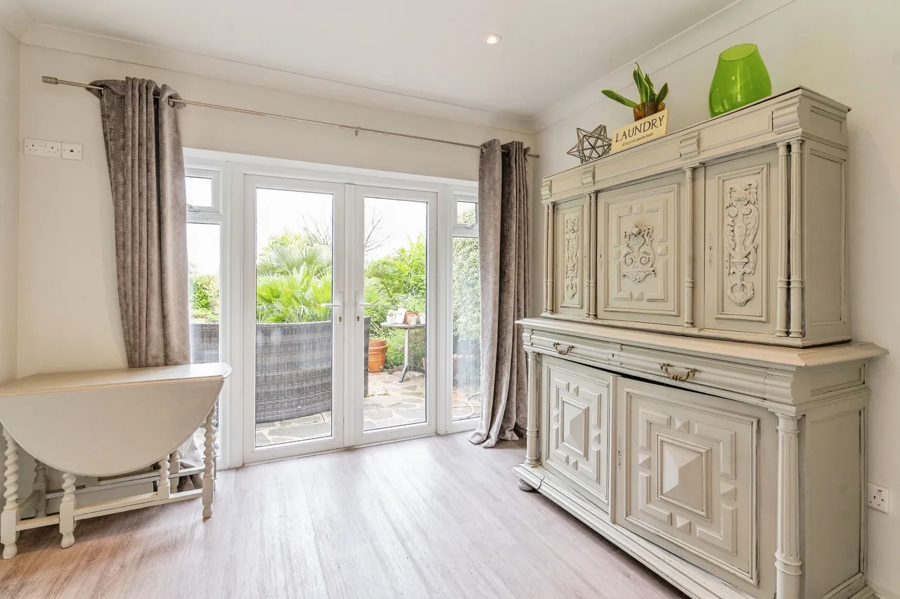 Clifton Way, Shenfield, CM13, photo 7