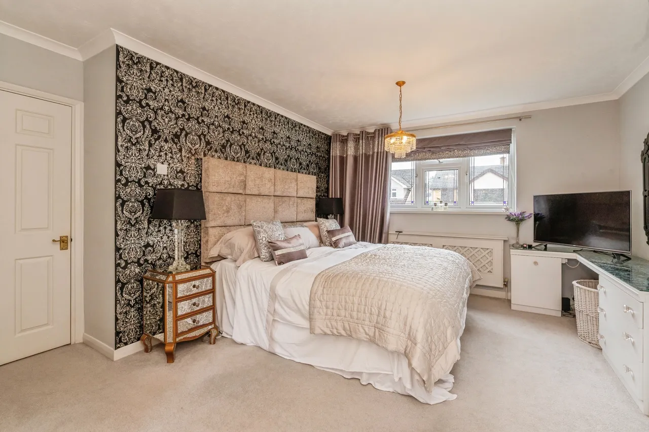 Clifton Way, Shenfield, CM13, photo 17