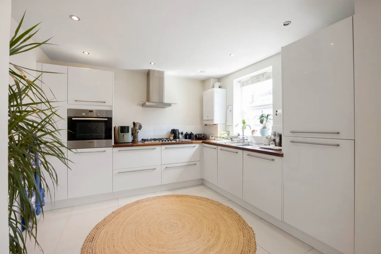 Ryeworth Road, Charlton Kings, Cheltenham, GL52 6LS, photo 5