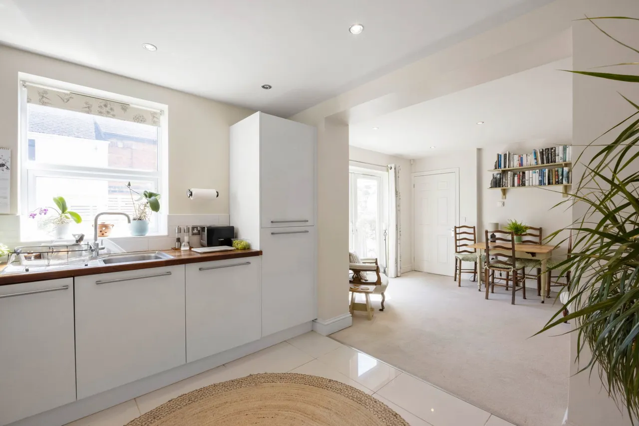 Ryeworth Road, Charlton Kings, Cheltenham, GL52 6LS, photo 9