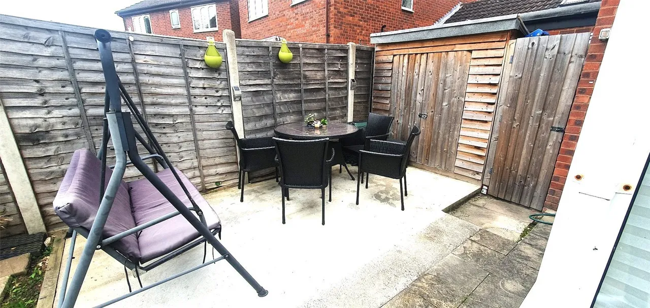 Rowlheys Place, West Drayton, UB7, photo 12