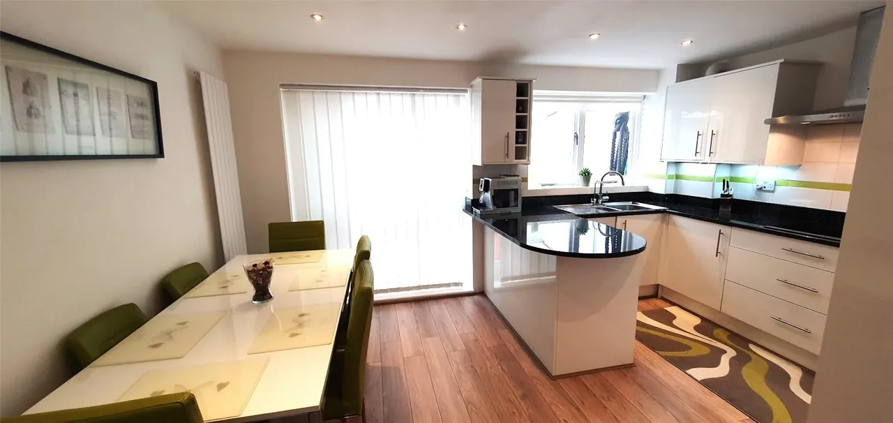 Rowlheys Place, West Drayton, UB7, photo 10