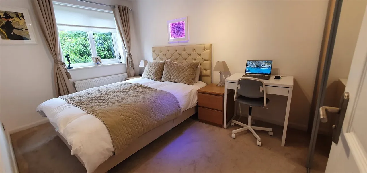 Rowlheys Place, West Drayton, UB7, photo 4