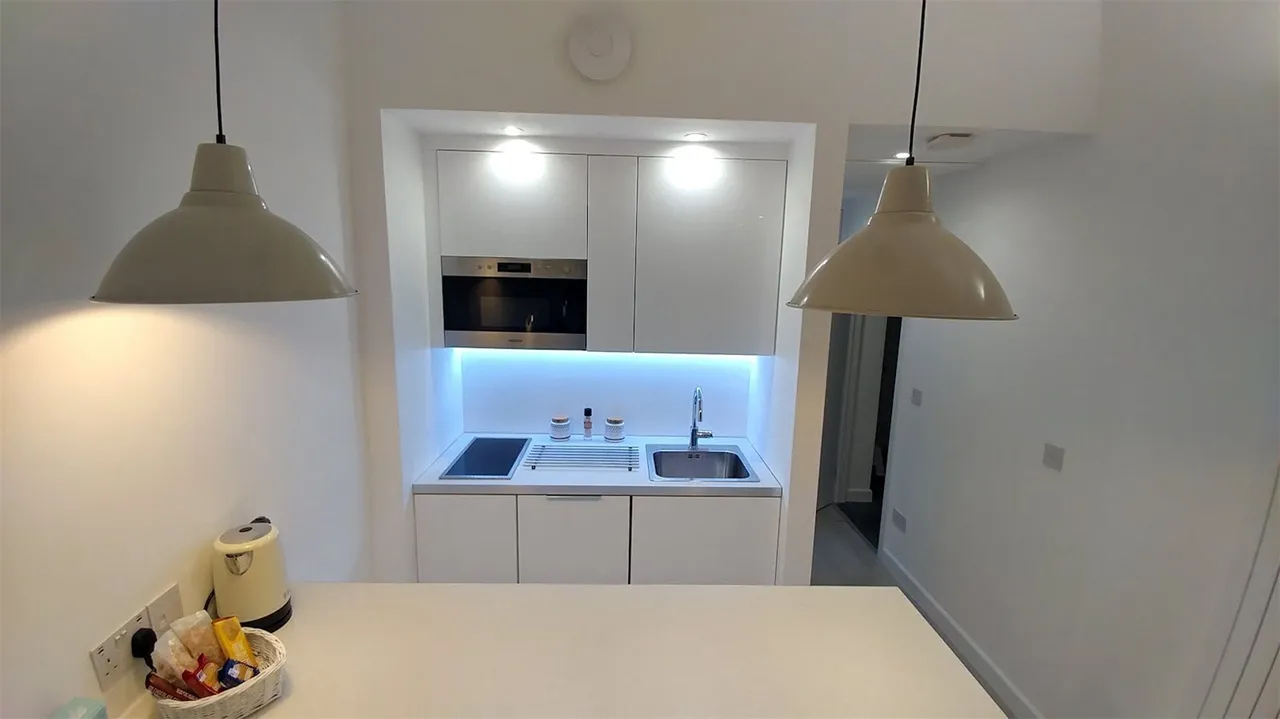 Rowlheys Place, West Drayton, UB7, photo 14