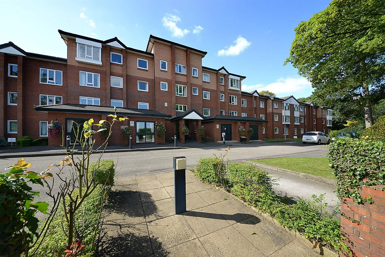 2 bed flat for sale, Undercliffe House Dingleway, Appleton, WA4