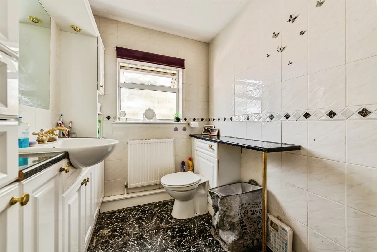 Tiverton Road, Swindon, SN2, photo 14