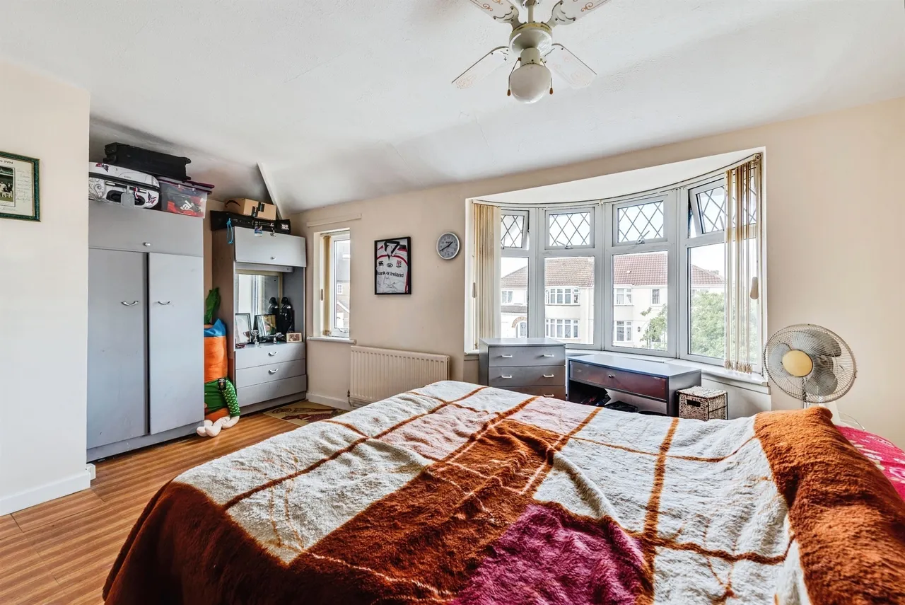 Tiverton Road, Swindon, SN2, photo 19